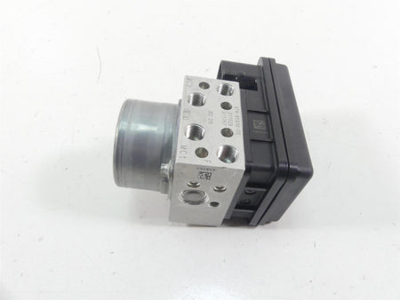 2022 Yamaha MT09 FZ09 Abs Brake Pump Pressure Module B7N-85930-09-00 {{ shop.shopifyCountryName }} - Mototech271