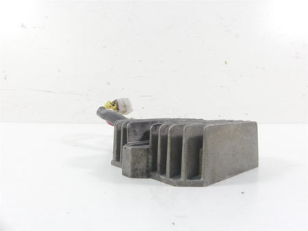 2006 Triumph Daytona 675 Rectifier Voltage Regulator T1304040 {{ shop.shopifyCountryName }} - Mototech271