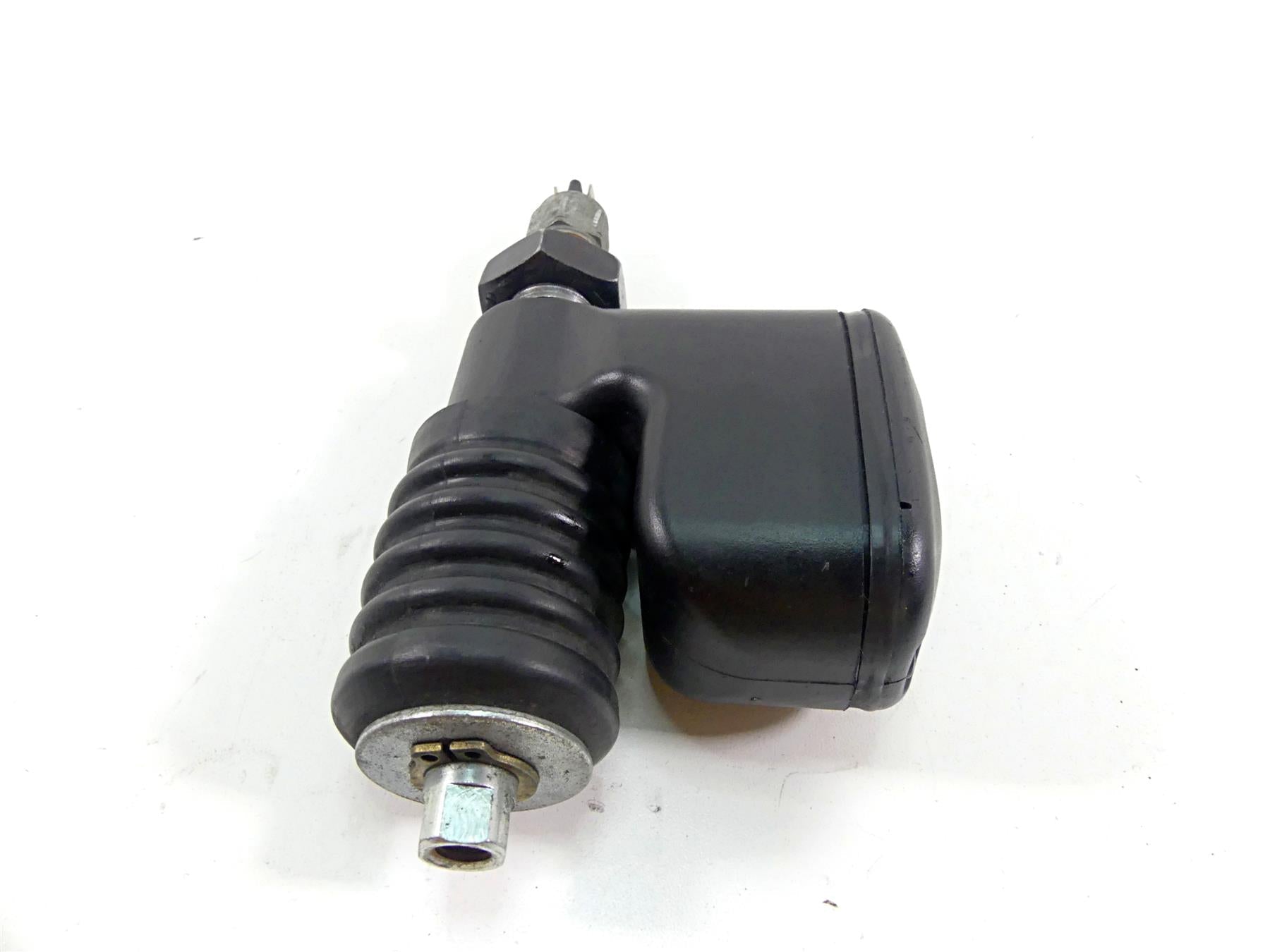 2014 Harley Dyna FXDB Street Bob Rear Brake Master Cylinder 42474-06C {{ shop.shopifyCountryName }} - Mototech271