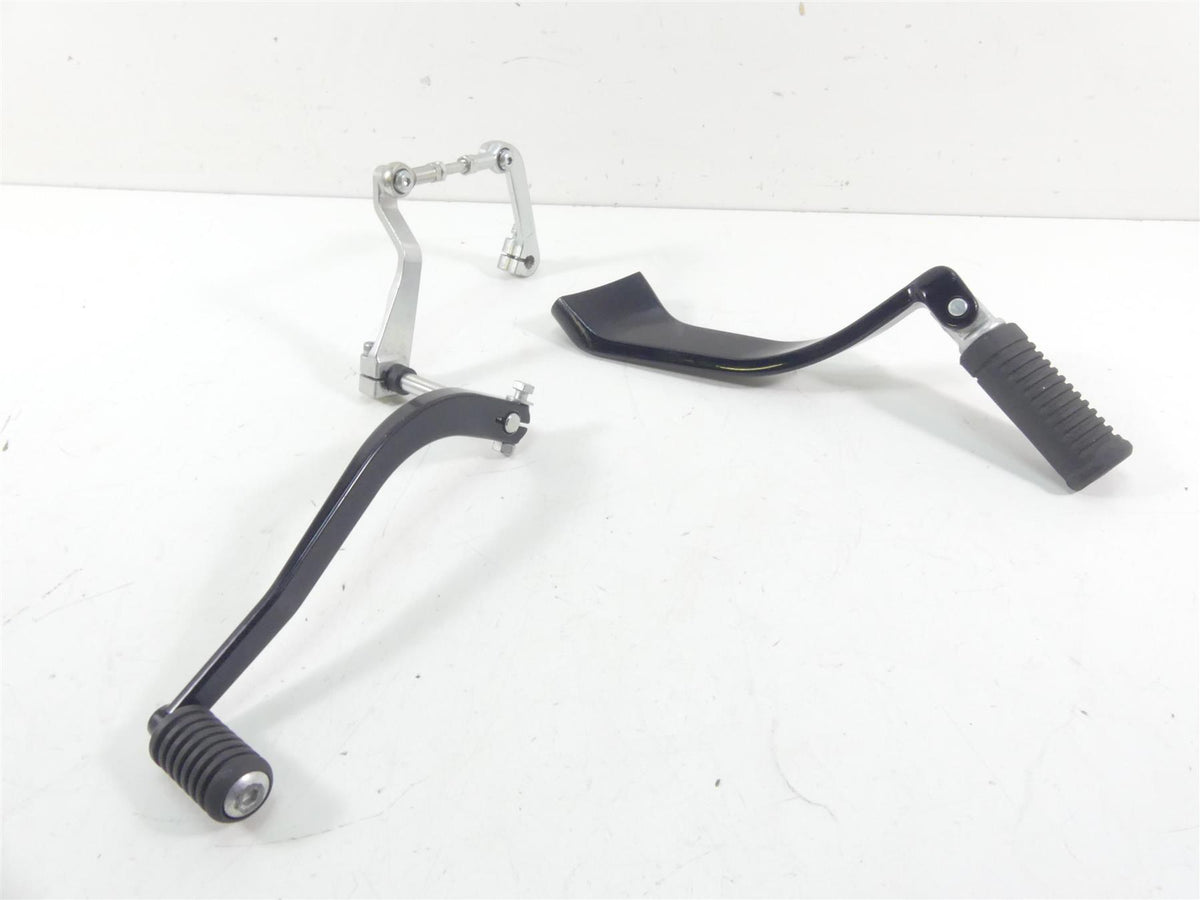 2021 Harley Softail FXBBS 114 Street Bob Left Foot Peg + Shift Lever 50500603 {{ shop.shopifyCountryName }} - Mototech271