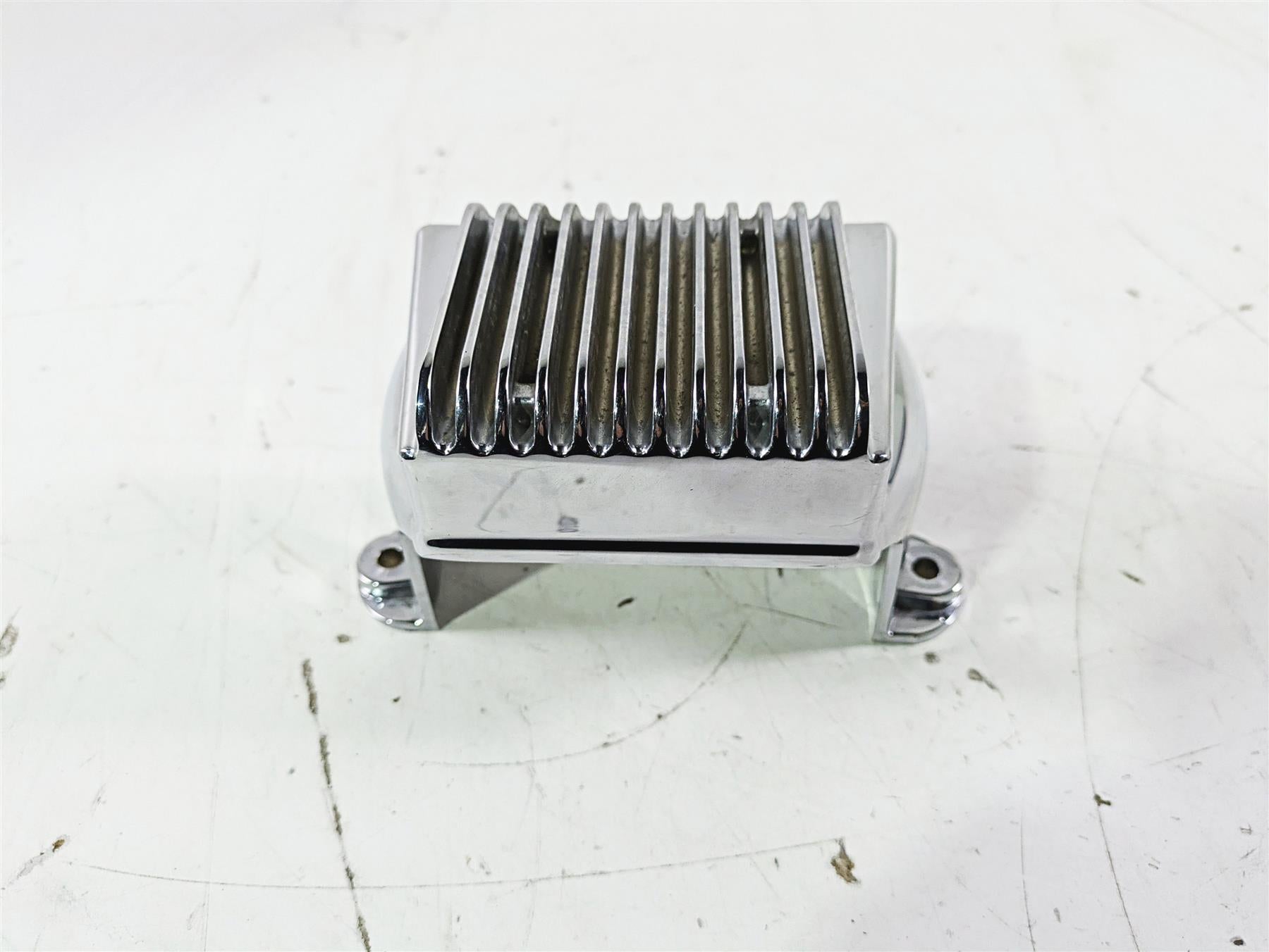 2007 Harley Touring FLHTCU SE CVO E-Glide Chrome Rectifier Regulator 74622-06 {{ shop.shopifyCountryName }} - Mototech271