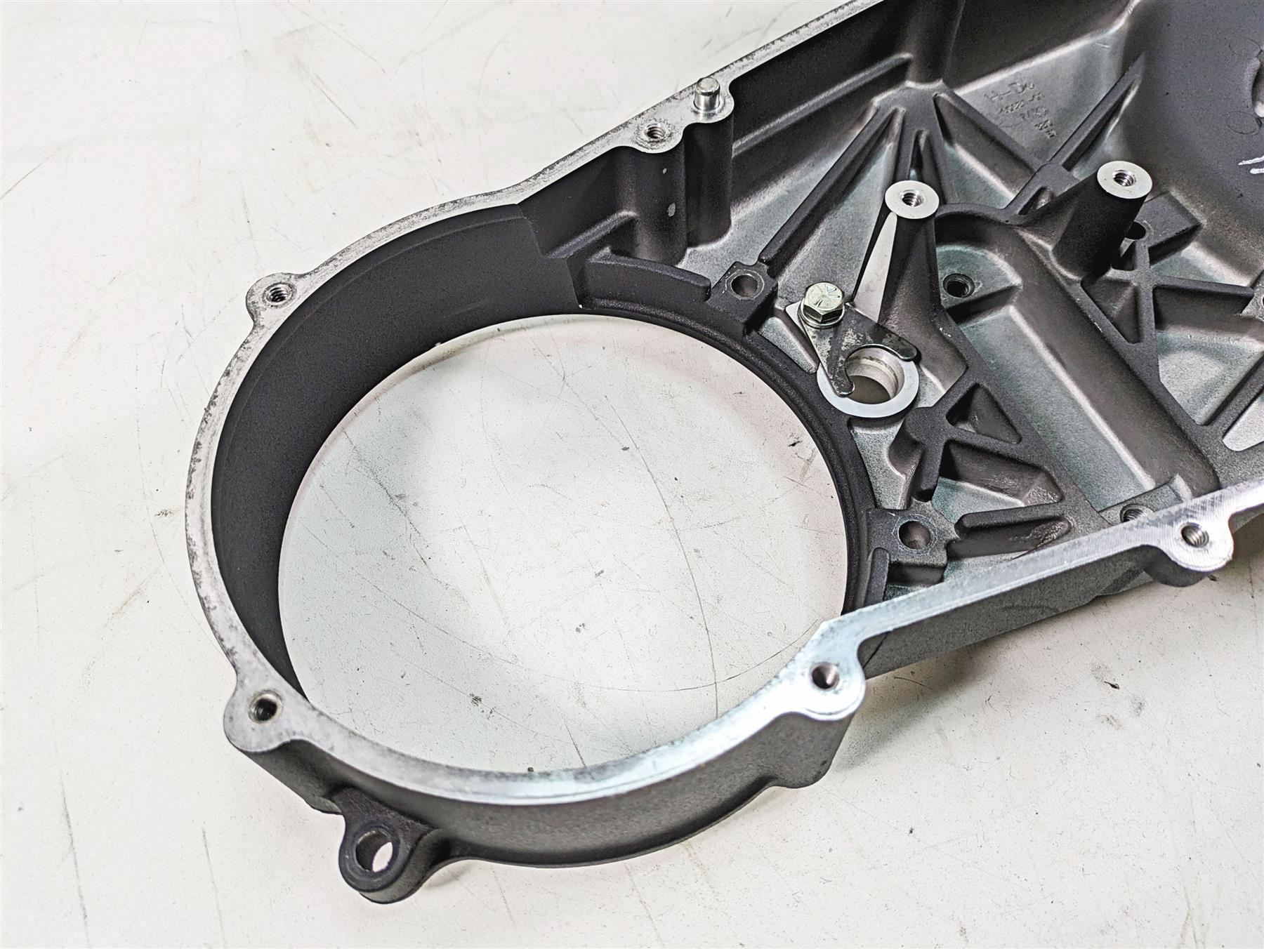 2005 Harley Dyna FXDL Low Rider Inner Primary Drive Clutch Cover 60616-01 {{ shop.shopifyCountryName }} - Mototech271