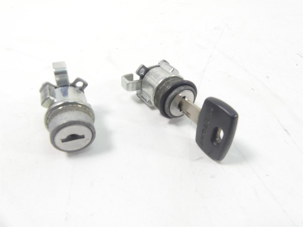2012 Victory Cross Country Ignition Switch Key Lock Tank Cap Set 4012943 {{ shop.shopifyCountryName }} - Mototech271