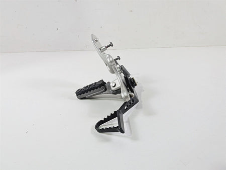 2023 BMW R nineT Scrambler K23 Right Footpeg & Brake Pedal 46719457888 {{ shop.shopifyCountryName }} - Mototech271