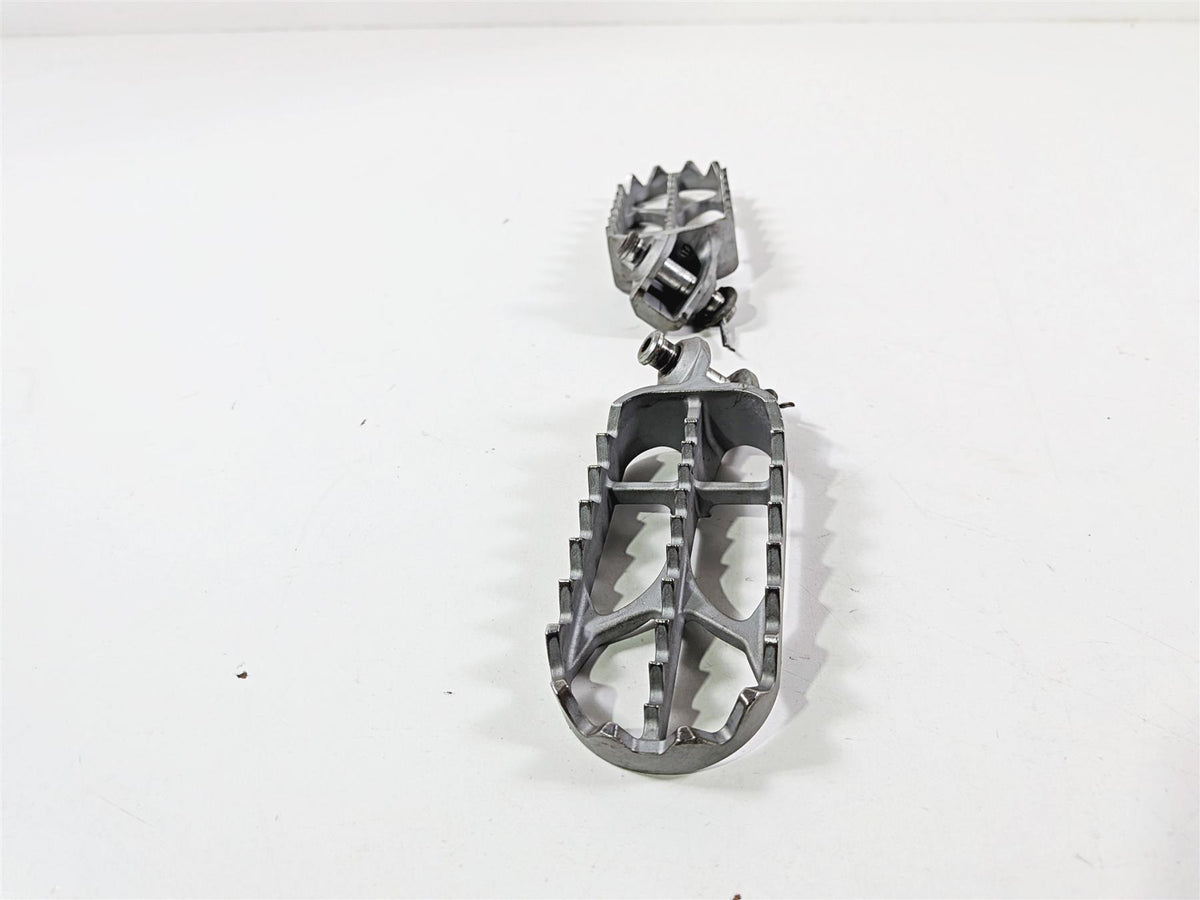 2013 KTM 990 Adventure Baja Front Rider Foot Peg Set 60003040033 60003040133-Mototech271