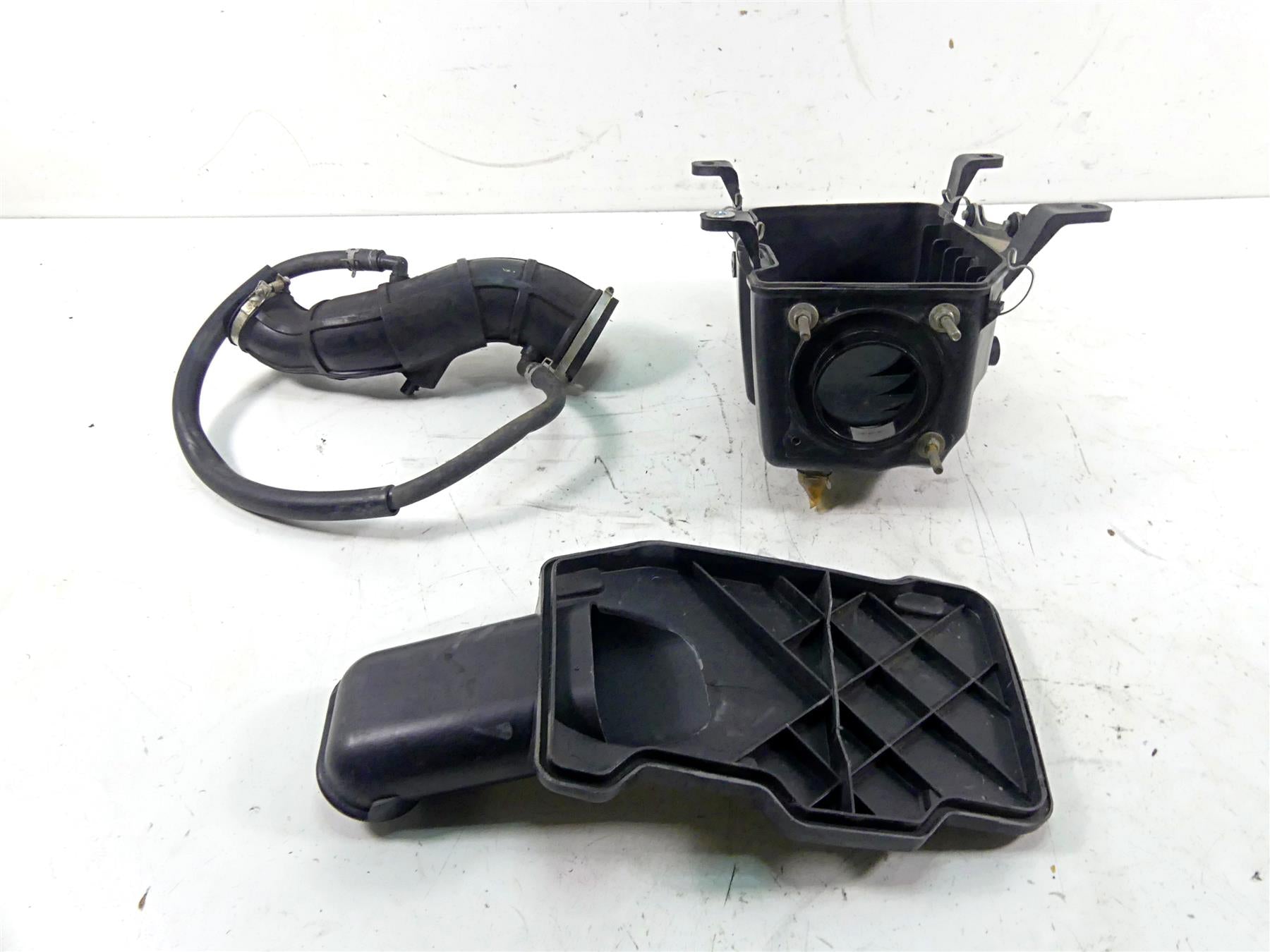 2017 Yamaha YFM Raptor 700R SE Air Box Cleaner Breather Filter 1S3-14411-00-00 {{ shop.shopifyCountryName }} - Mototech271