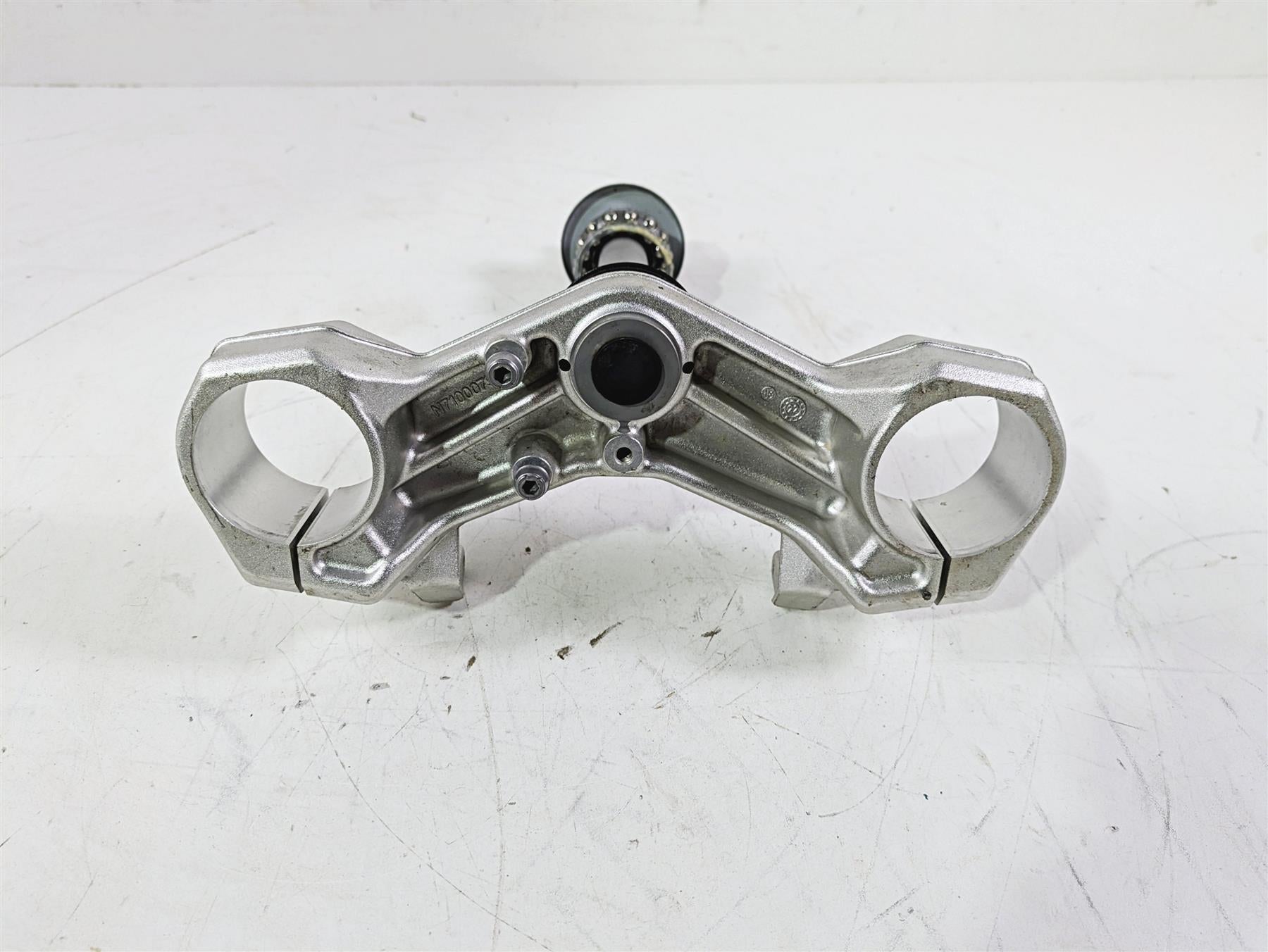2023 BMW G310R K03 Lower Triple Tree Steering Clamp 31428557754 {{ shop.shopifyCountryName }} - Mototech271