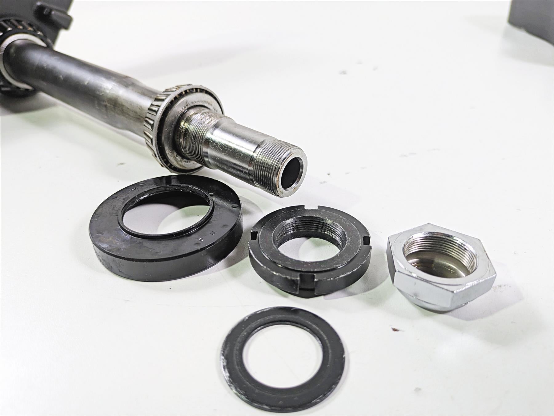 2019 Suzuki M109R VZR1800 Boulevard Upper Lower Triple Tree Set 51410-48G30 {{ shop.shopifyCountryName }} - Mototech271