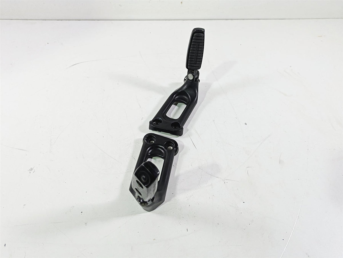 2016 Harley VRSCDX Night Rod Rear Passenger Footpeg Set 51722-07 51723-07 {{ shop.shopifyCountryName }} - Mototech271