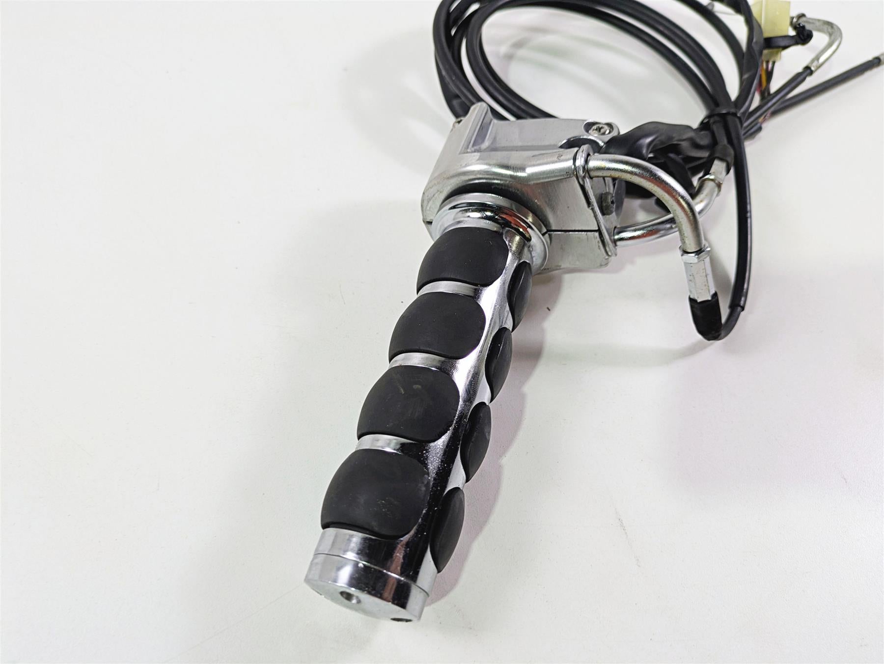 2008 Kawasaki VN1600 Vulcan Nomad Right Hand Throttle Control Switch 46091-0078 {{ shop.shopifyCountryName }} - Mototech271