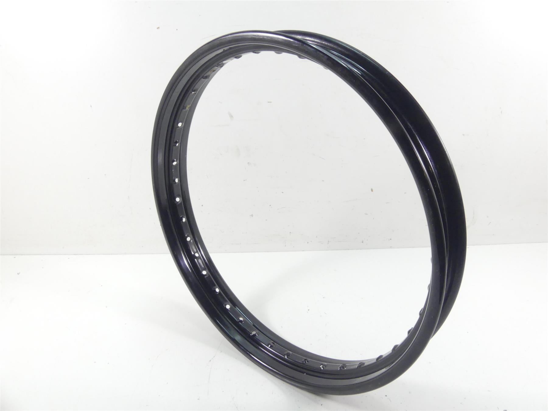 2010 Harley FXDWG Dyna Wide Glide Front Wheel Rim 21x2.15 41325-10 {{ shop.shopifyCountryName }} - Mototech271