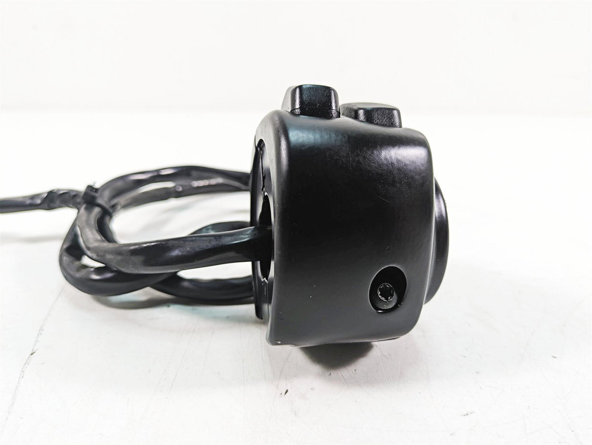 2000 Harley FXSTS Softail Springer Left Hand Control Switch 71682-06A 71685-06A {{ shop.shopifyCountryName }} - Mototech271