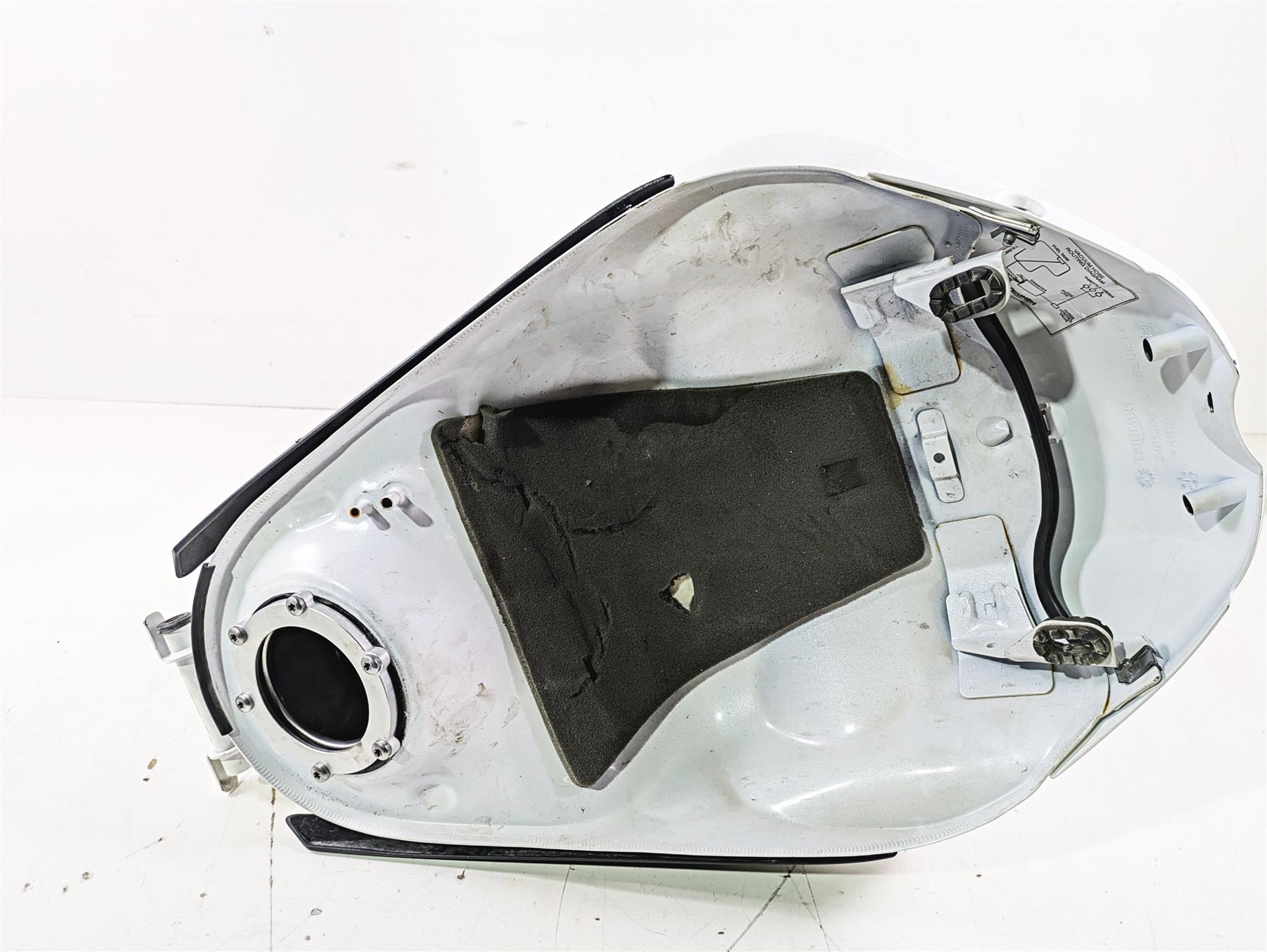 2019 Triumph Speed Triple RS 1050 Fuel Gas Petrol Tank - Little Dents T2401393 {{ shop.shopifyCountryName }} - Mototech271