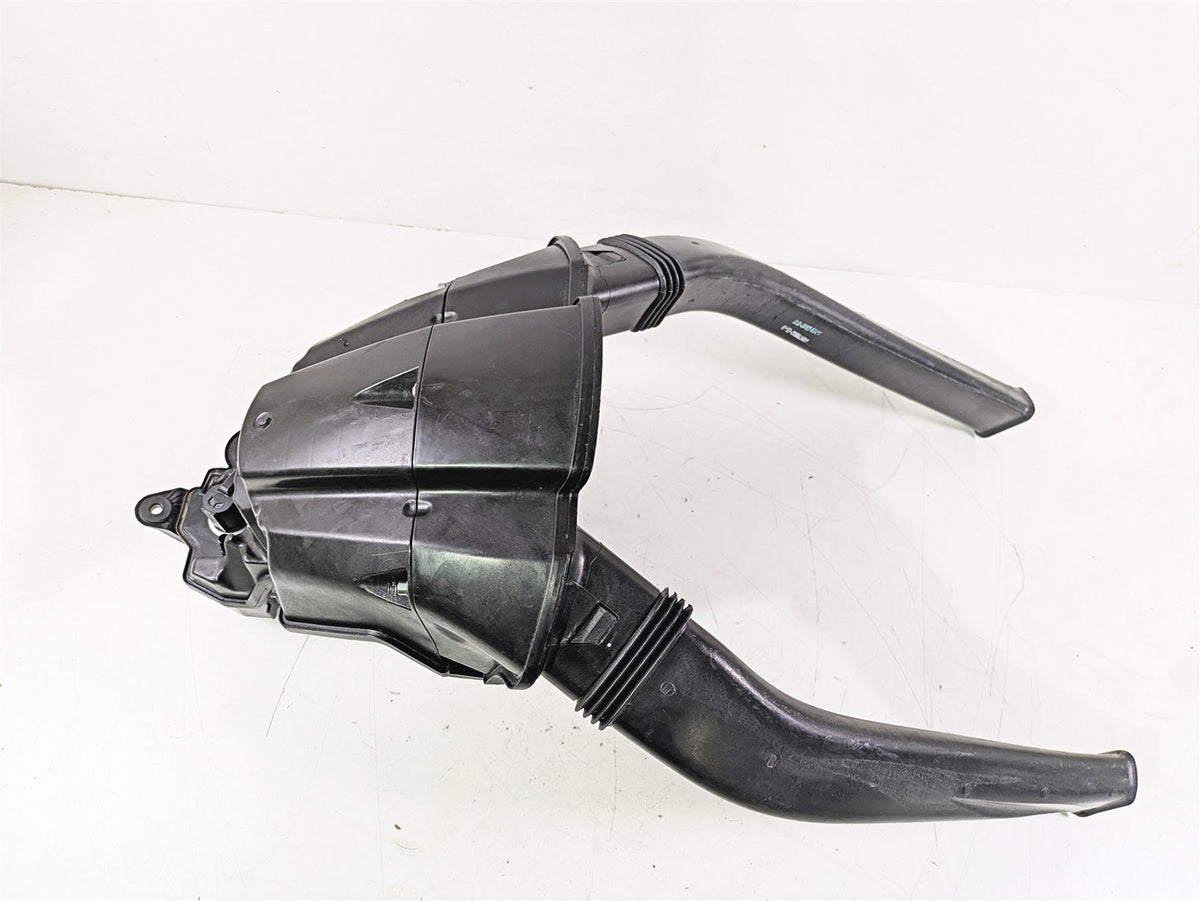 2015 BMW K1600 GT K48 Air Box Cleaner Breather & Tubes 13717712315 {{ shop.shopifyCountryName }} - Mototech271