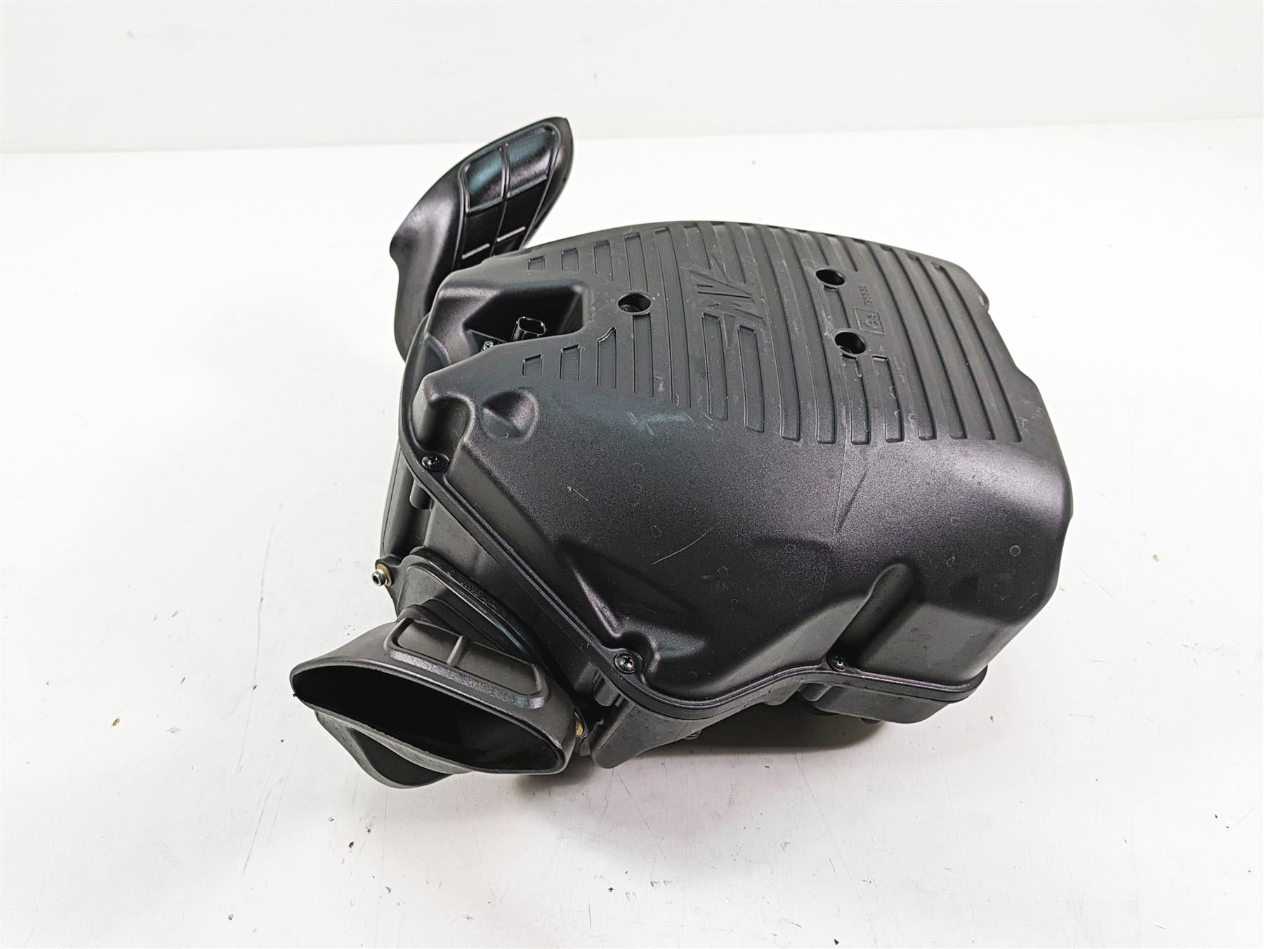 2017 Mv Agusta Dragster 800 Air Cleaner Breather Filter Box 8000B5482 {{ shop.shopifyCountryName }} - Mototech271