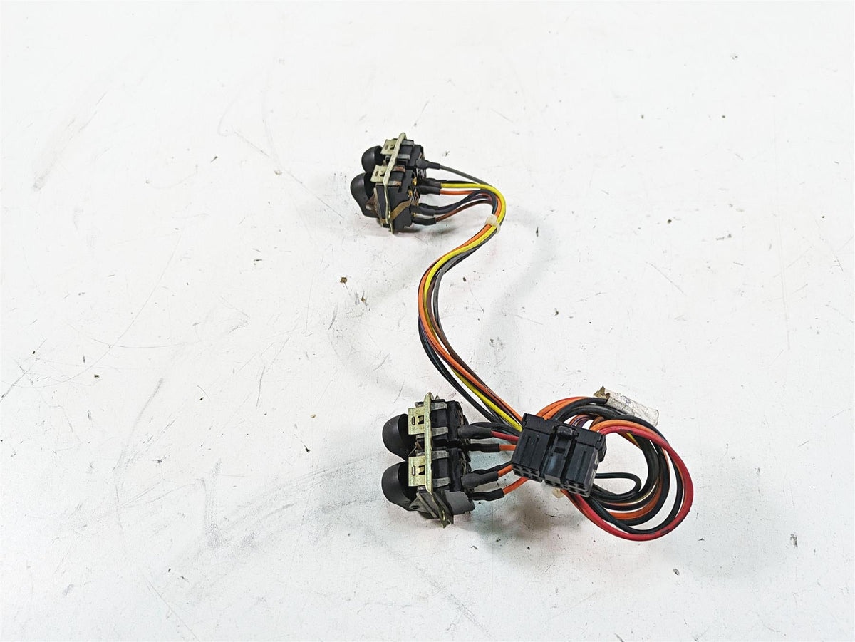 2010 Harley Touring FLHTCU Electra Glide Auxiliary Switch Set 70271-98 {{ shop.shopifyCountryName }} - Mototech271