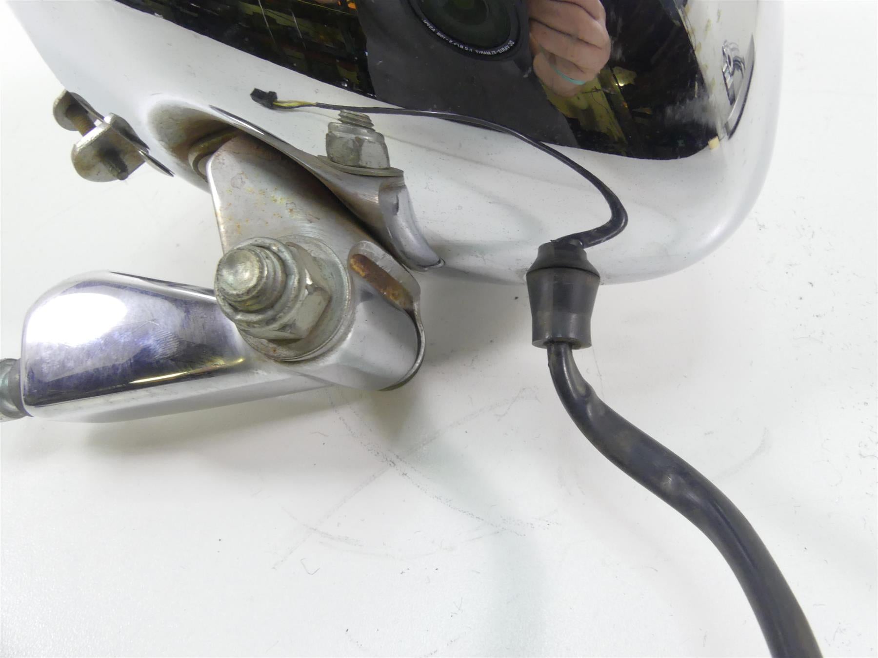 2006 Harley Sportster XL1200 Custom Headlight Head Light Lamp & Mount 69670-04A {{ shop.shopifyCountryName }} - Mototech271