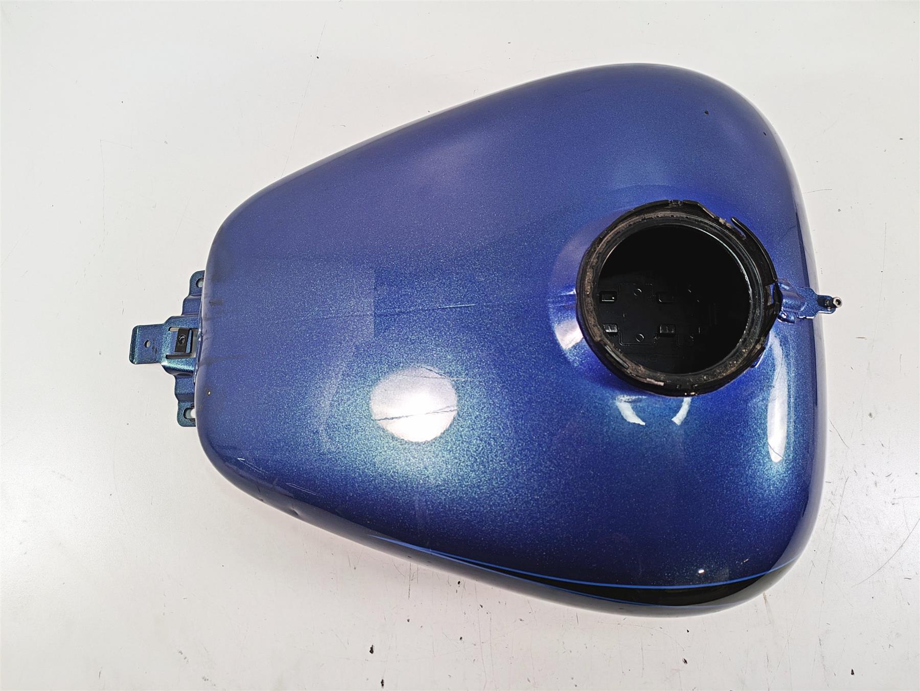 2014 Harley Touring FLHTK Electra Glide Fuel Gas Petrol Tank - Read 61356-08 {{ shop.shopifyCountryName }} - Mototech271
