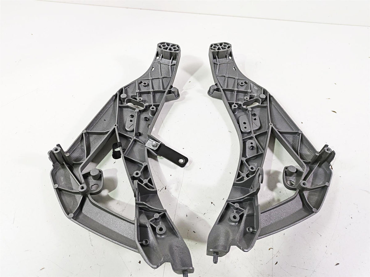 2018 BMW R1200GS GSW K50 Front Carrier Support Center Stay 46638528673 {{ shop.shopifyCountryName }} - Mototech271