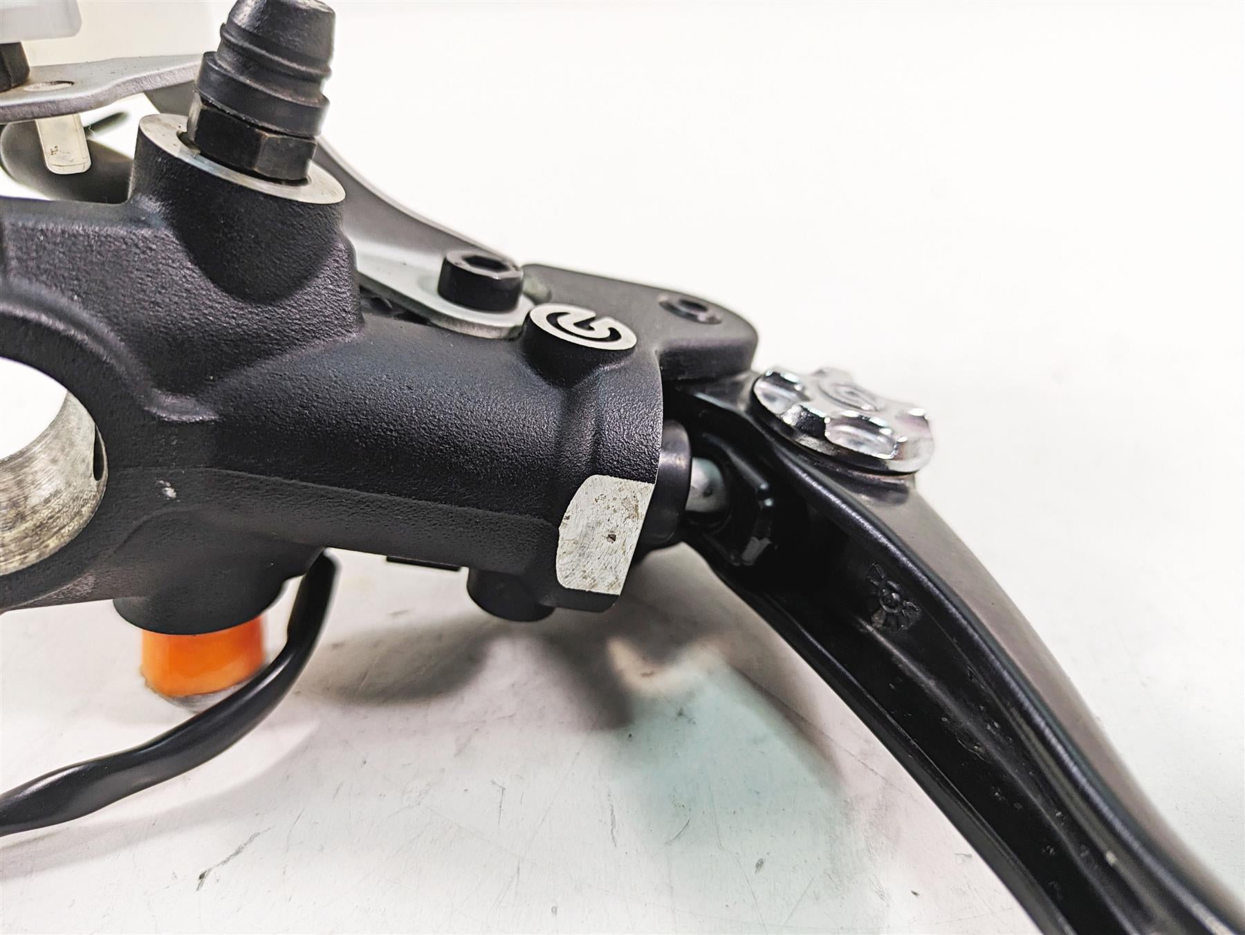 2020 KTM 1290 Super Adventure R Front Radial Brake Master Cylinder 6201310110030 {{ shop.shopifyCountryName }} - Mototech271