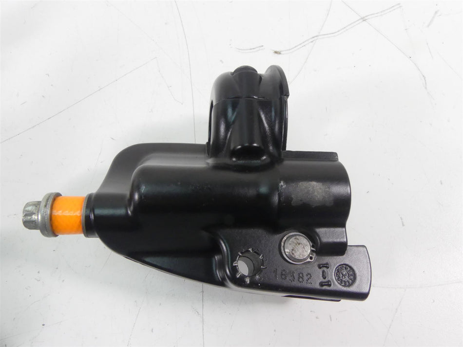 1998 Harley Touring FLHTC Electra Glide Front Brake Master Cylinder 41700737 {{ shop.shopifyCountryName }} - Mototech271