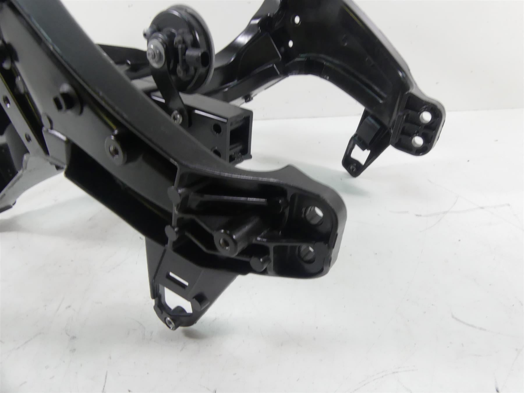 2017 BMW R1200RT K52 Front Stay Subframe Carrier Set 46638529329 46638529330 {{ shop.shopifyCountryName }} - Mototech271