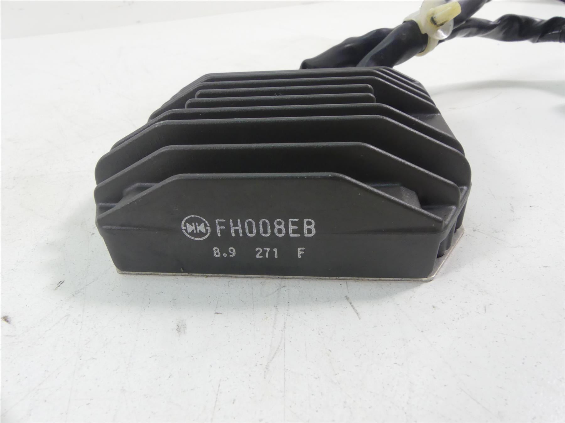 2004 Honda CBR1000RR SC57 Rectifier Voltage Regulator 31600-MEL-013 FH008EB {{ shop.shopifyCountryName }} - Mototech271