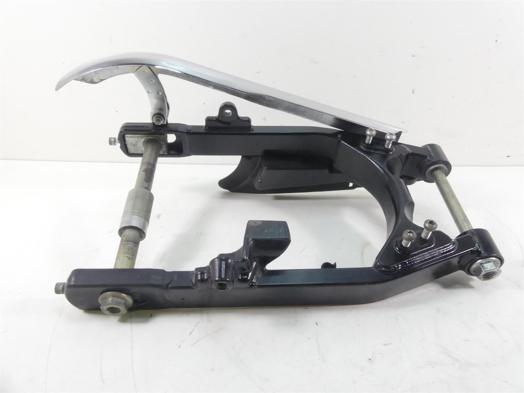 2015 Harley FXDL Dyna Low Rider Rear Swingarm & Belt Guards + 25mm Axle 47820-10 {{ shop.shopifyCountryName }} - Mototech271