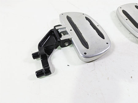 2008 Yamaha XVZ1300 Royal Star Rear Passenger Floorboard Set 4XY-27440-00-00 {{ shop.shopifyCountryName }} - Mototech271