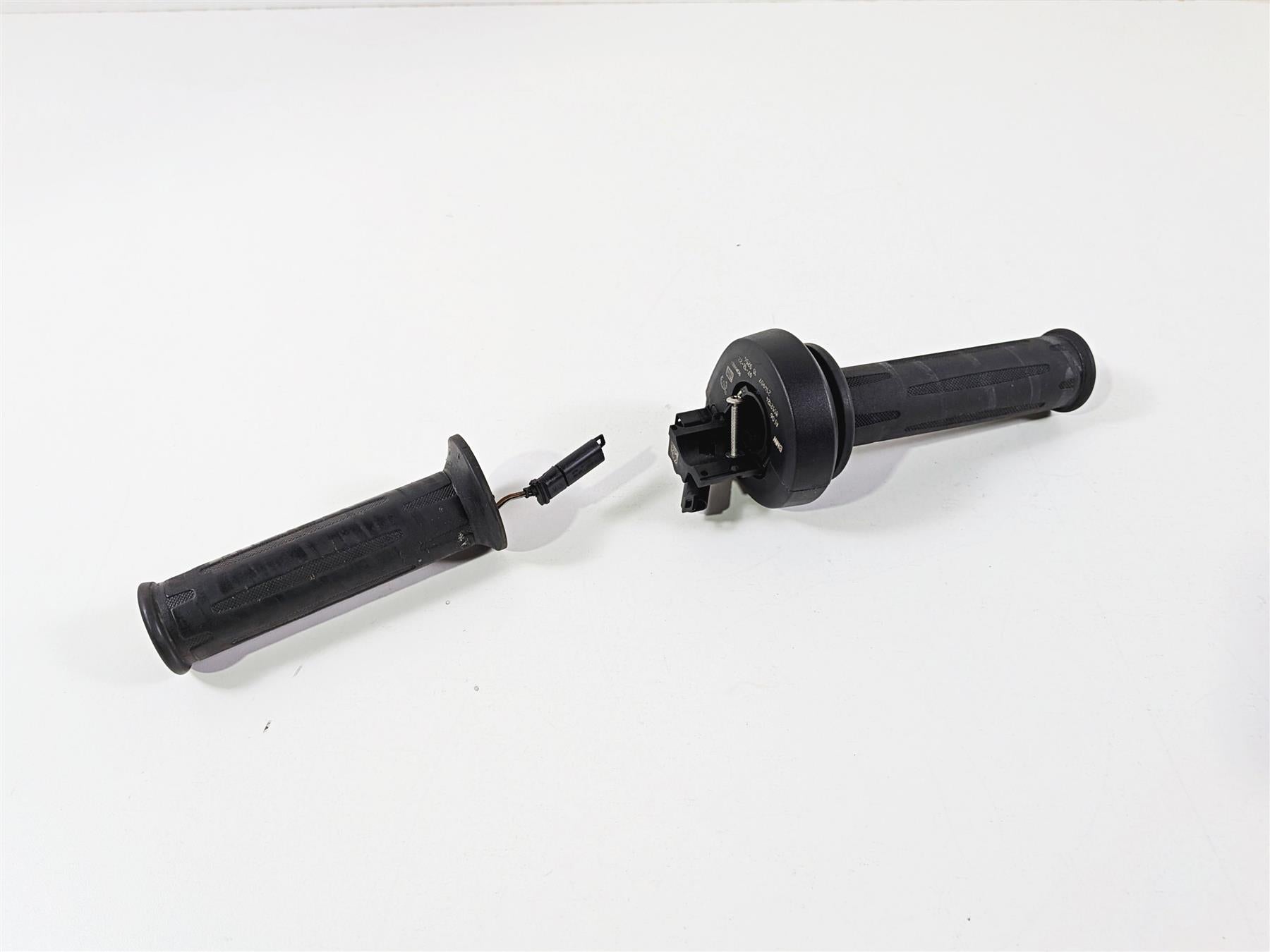 2015 BMW R1200GS K50 Left Right Heated Hand Grip Cruise 61318552124 {{ shop.shopifyCountryName }} - Mototech271