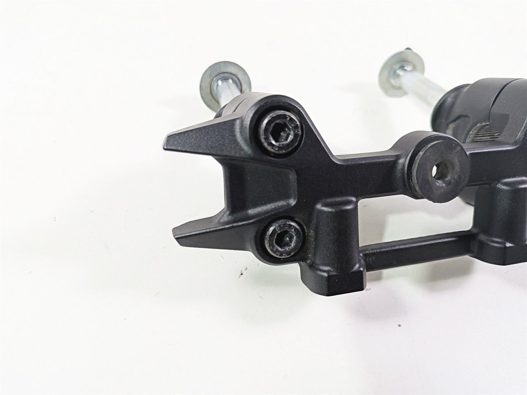 2020 Kawasaki Z900 ZR900 Handlebar Riser Holder Mount Set 46012-0396-18R {{ shop.shopifyCountryName }} - Mototech271