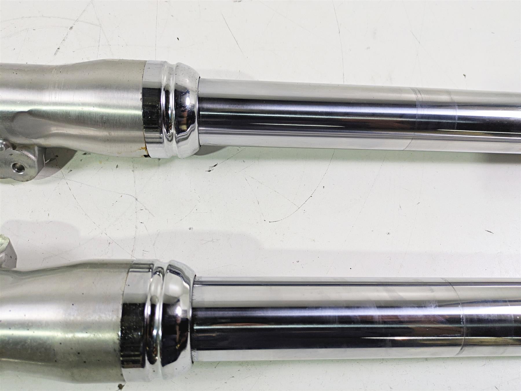 2011 Harley FXDC Dyna Super Glide Front Forks 49mm Straight 45947-06 45948-06 {{ shop.shopifyCountryName }} - Mototech271