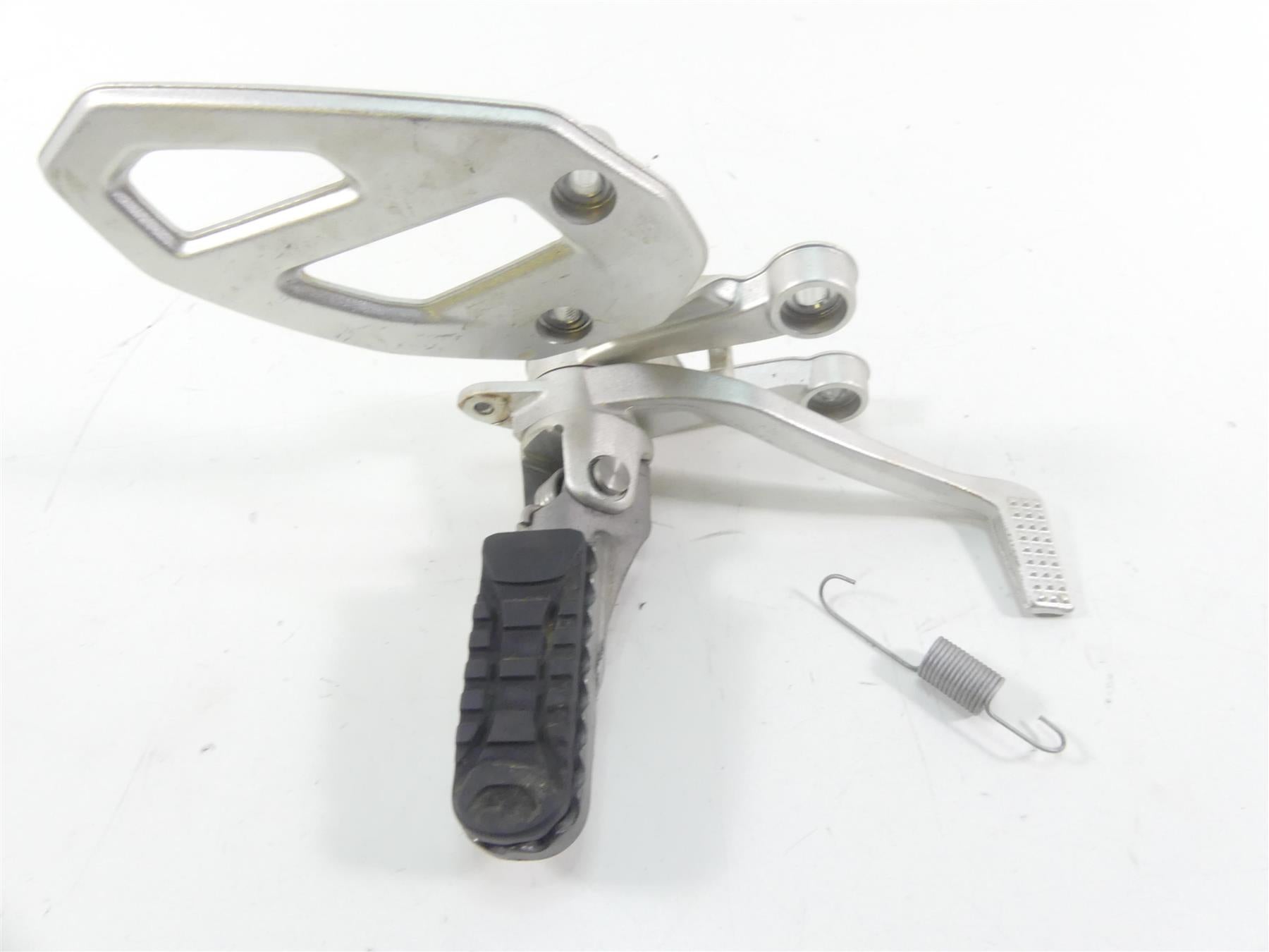 2016 BMW S1000XR K49 Right Front Rider Driver Footpeg & Brake Pedal 46718553836 | Mototech271
