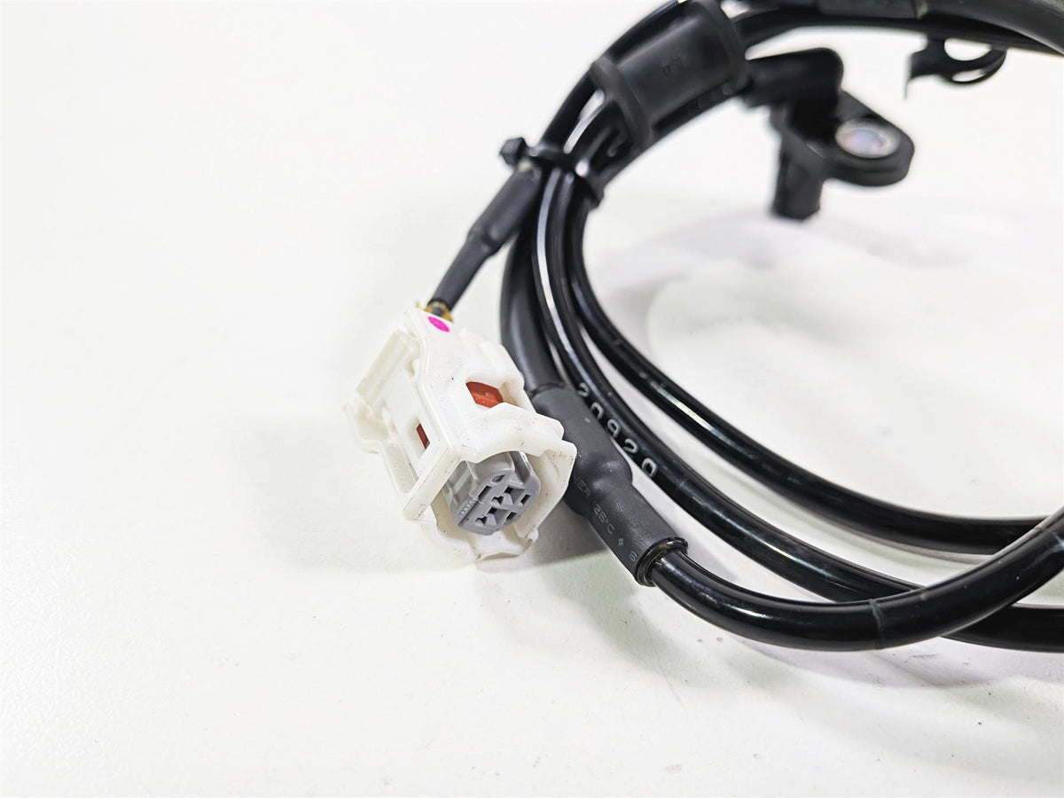 2023 Yamaha MT10 MTN1000 Rear Abs Brake Wheel Speed Sensor 2CR-85980-01-00 {{ shop.shopifyCountryName }} - Mototech271