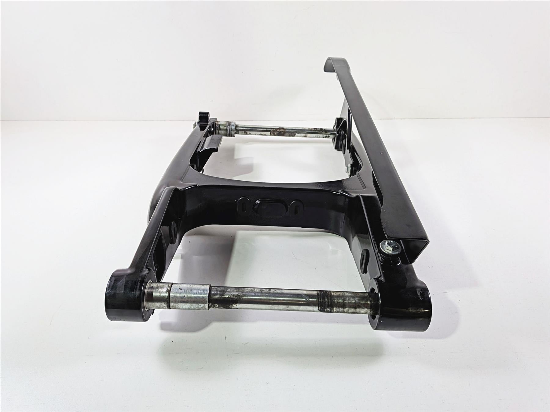 2011 Harley VRSCDX Night Rod Swingarm Swin Arm & Guard 48612-07A {{ shop.shopifyCountryName }} - Mototech271