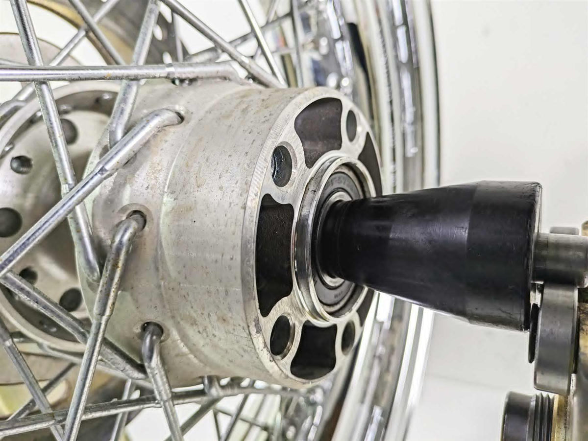 2011 Harley FXDC Dyna Super Glide 17x4.5 Rear Wheel Spoke Rim 44743-08A {{ shop.shopifyCountryName }} - Mototech271
