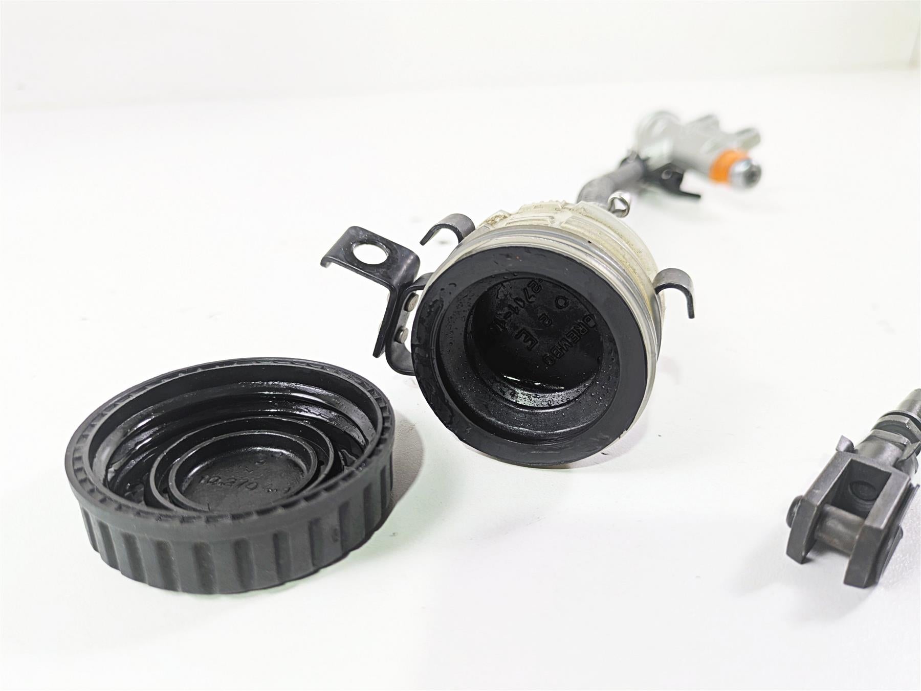 2018 BMW R nineT Urban GS K33 Rear Brembo Brake Master Cylinder 34318529423 {{ shop.shopifyCountryName }} - Mototech271