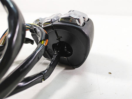 2005 Harley Touring FLHTCUI Electra Glide Left Hand Control Switch Read 71597-96 {{ shop.shopifyCountryName }} - Mototech271