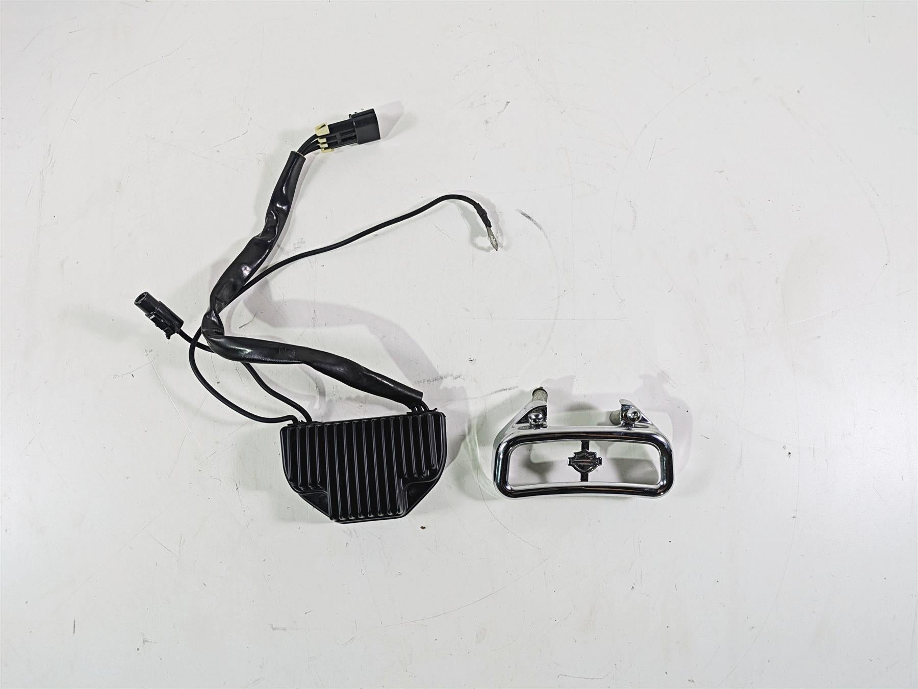 2006 Harley VRSCR Street V-Rod Rectifier Voltage Regulator 74440-01 {{ shop.shopifyCountryName }} - Mototech271