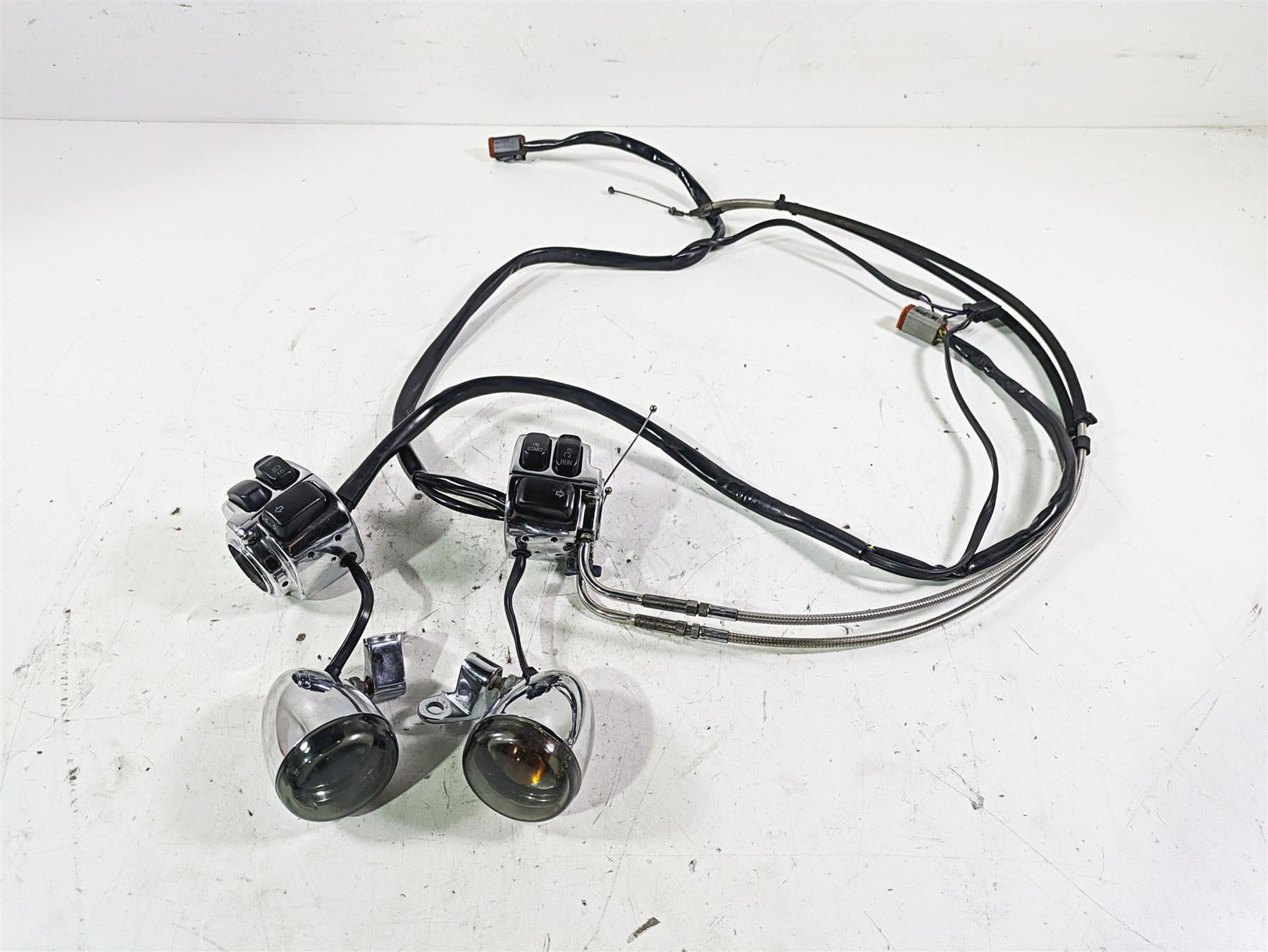 2005 Harley Softail FLSTFSE CVO Fat Boy Chrome Hand Control Switch Set 71682-06A | Mototech271