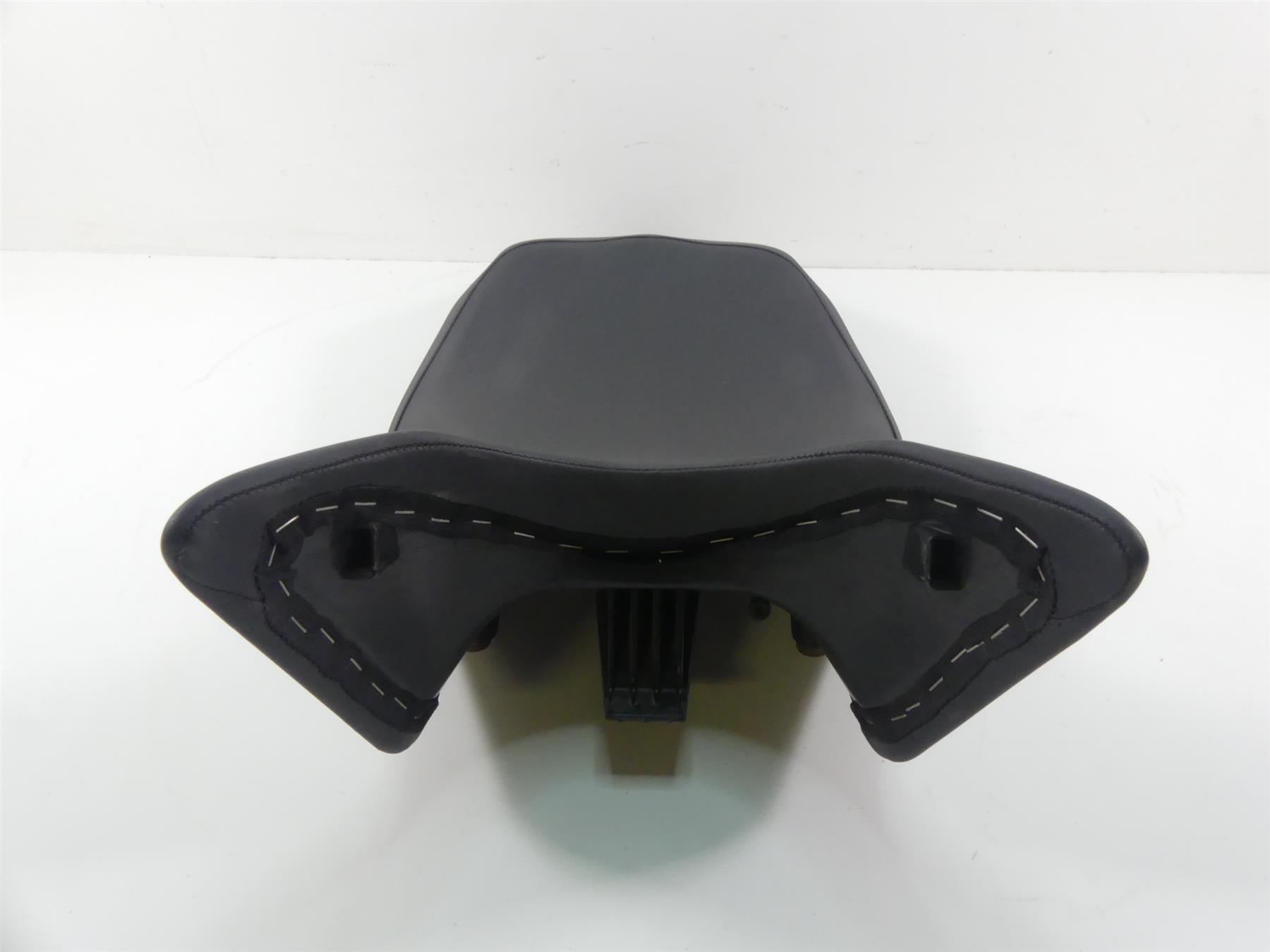 2015 Triumph 1050 Speed Triple R Standard Dual Saddle Seat -No Cuts T2304444 {{ shop.shopifyCountryName }} - Mototech271
