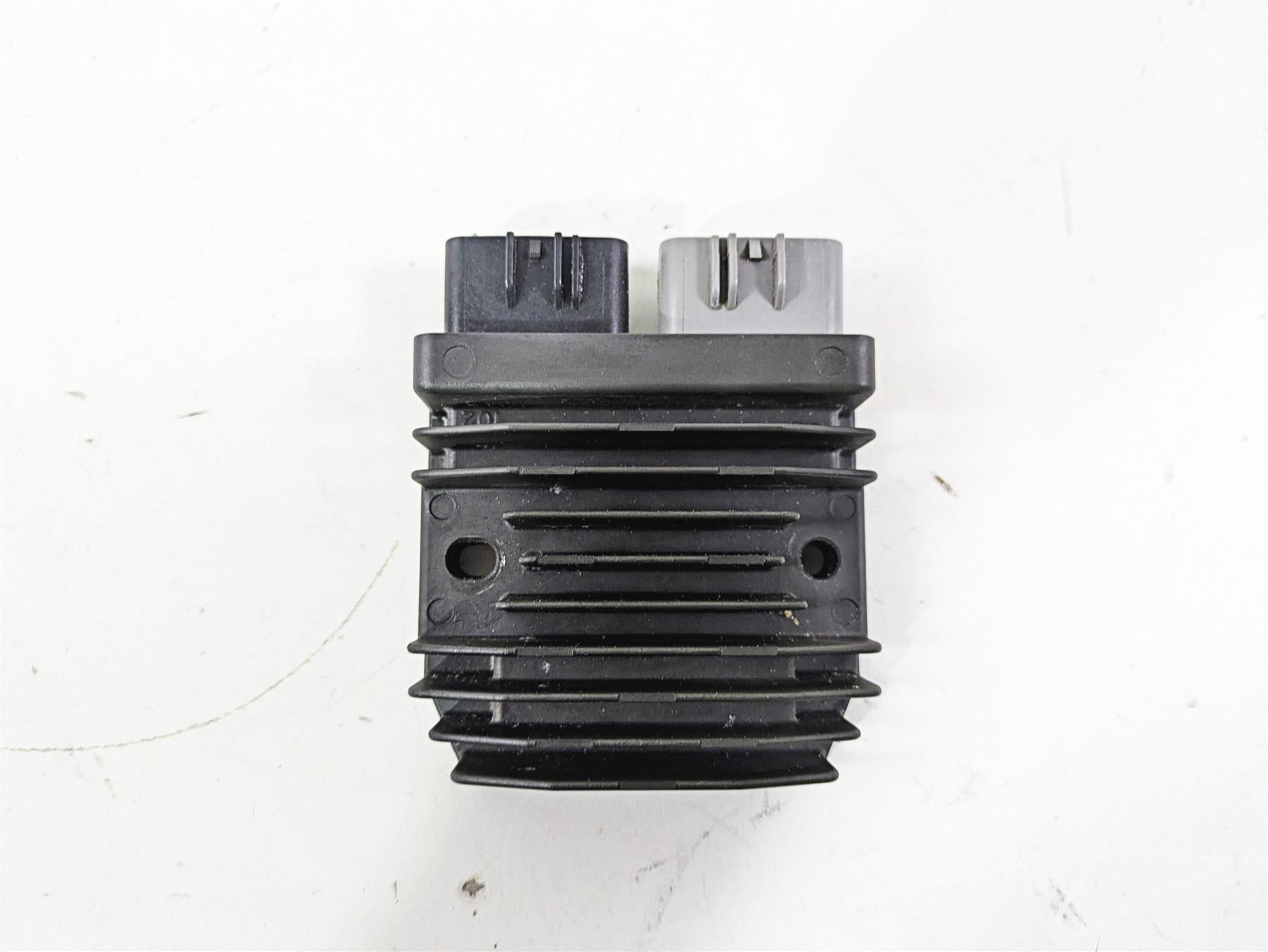 2015 BMW R1200GS Adv K51 Rectifier Voltage Regulator FH927AB 12318523367 {{ shop.shopifyCountryName }} - Mototech271