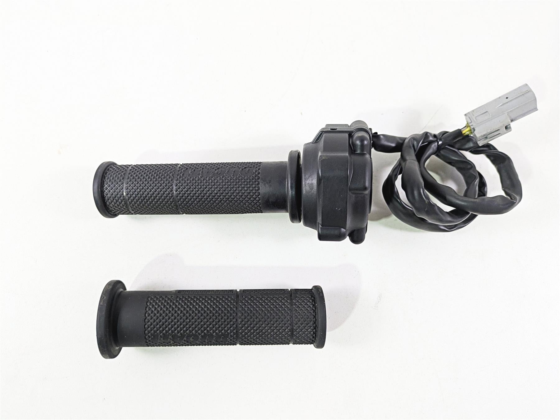 2022 Ducati Hypermotard 950 Ride By Wire Throttle Grip 66020141A {{ shop.shopifyCountryName }} - Mototech271