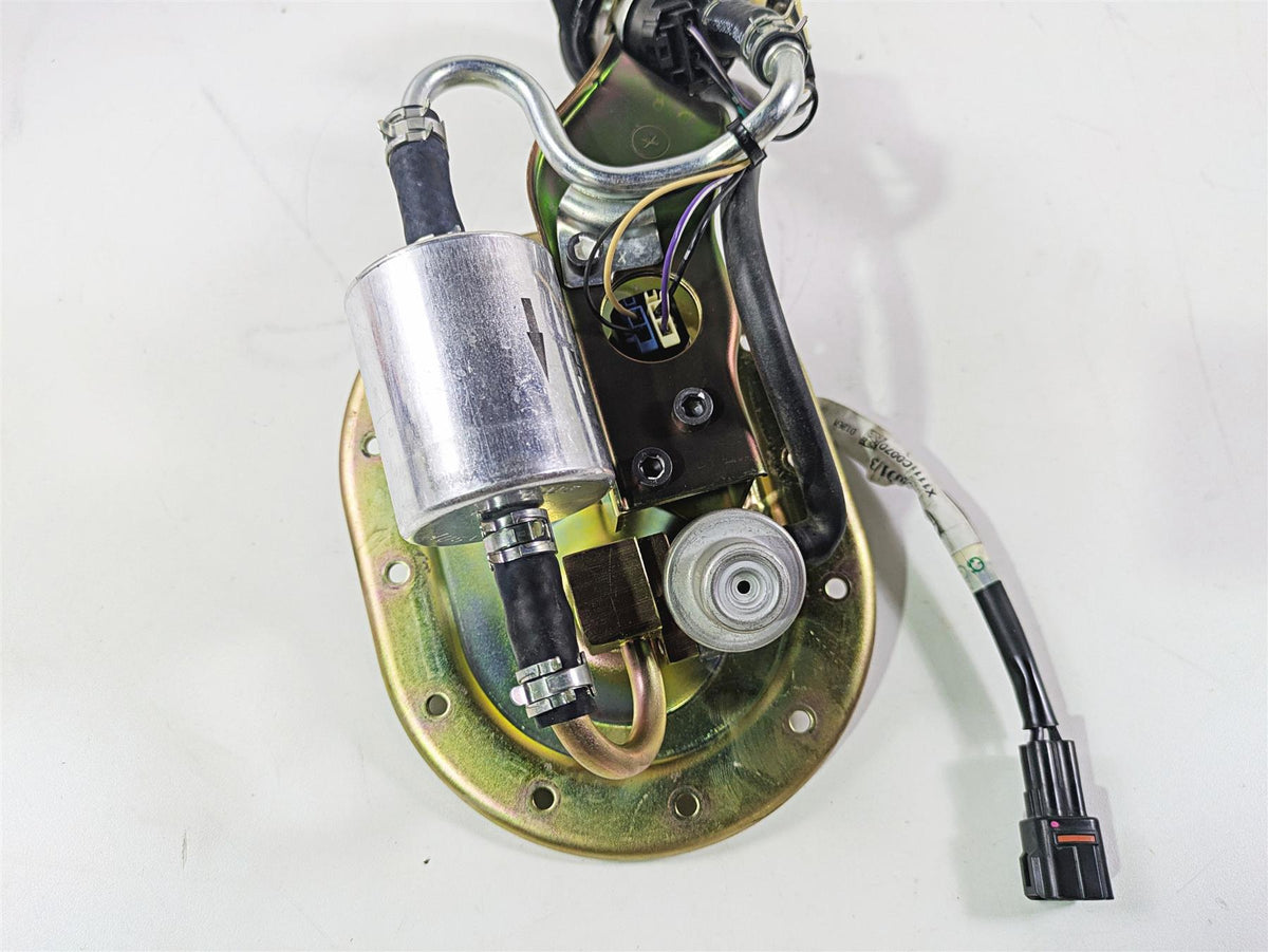 2013 Triumph Bonneville Fuel Gas Petrol Pump Set - Tested T2406003 {{ shop.shopifyCountryName }} - Mototech271