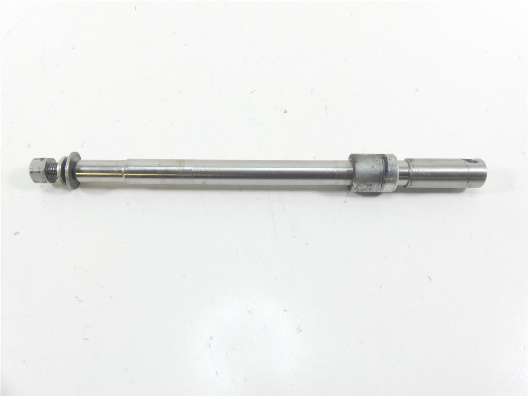 1999 Harley Touring FLHTCUI Electra Glide Front Wheel Spindle Axle 3/4