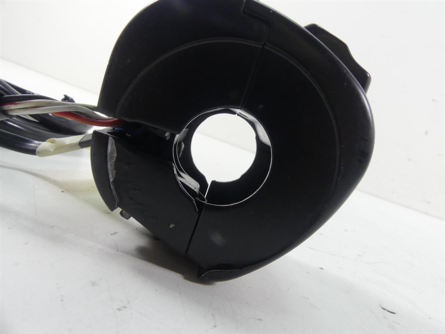 2015 Harley FXDL Dyna Low Rider Left Hand Light Blinker Control Switch 72943-12A {{ shop.shopifyCountryName }} - Mototech271
