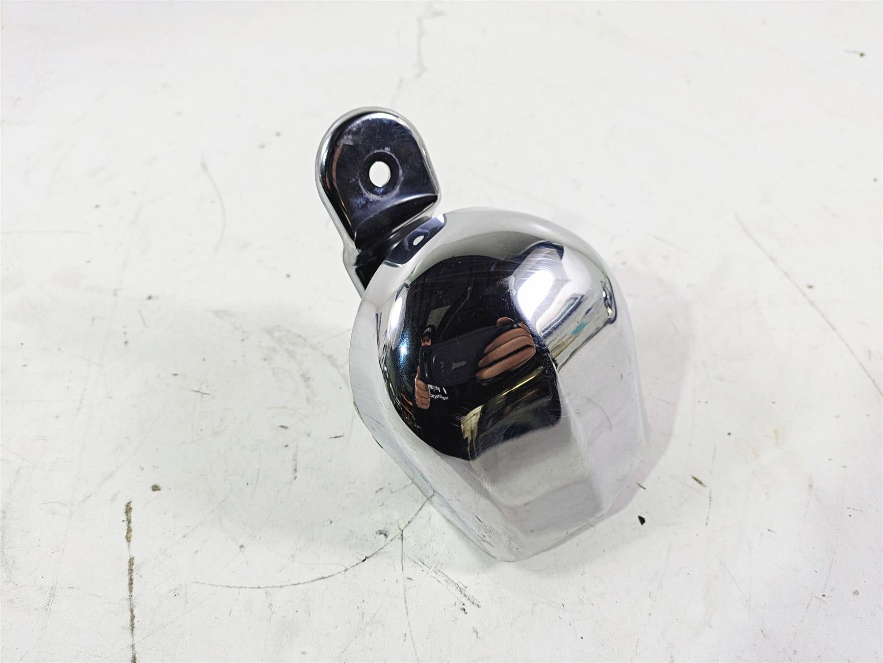 2004 Harley Softail FLSTF Fat Boy Horn & Cover 61300478A {{ shop.shopifyCountryName }} - Mototech271