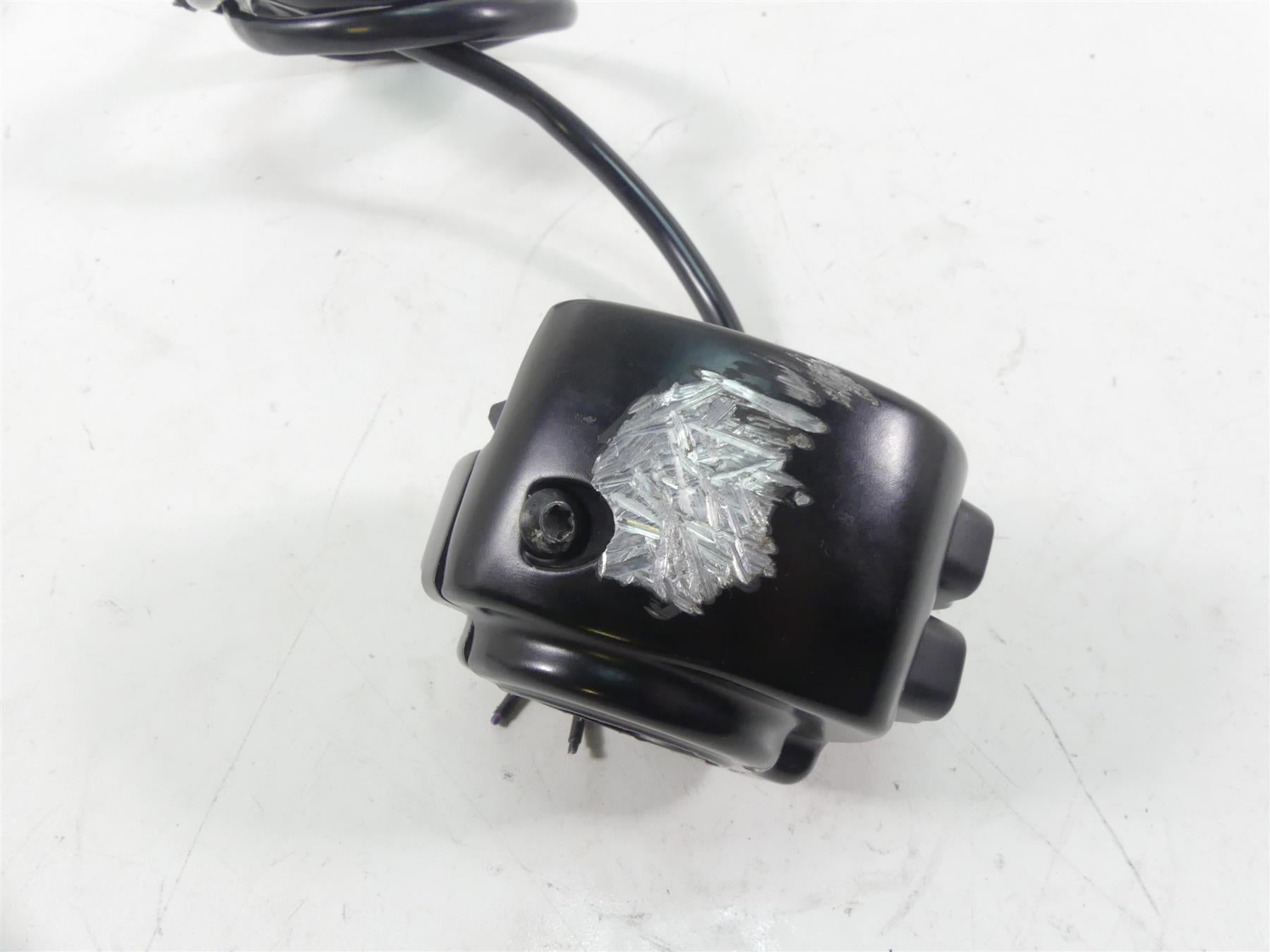 2013 Harley FXDWG Dyna Wide Glide Left Hand Light Horn Control Switch 71500067 {{ shop.shopifyCountryName }} - Mototech271