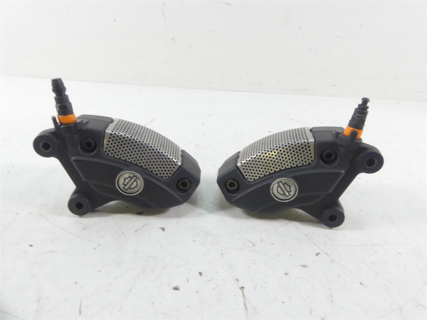 2013 Harley Touring FLHX Street Glide Front Brake Caliper Set 43027-08 44023-08 {{ shop.shopifyCountryName }} - Mototech271