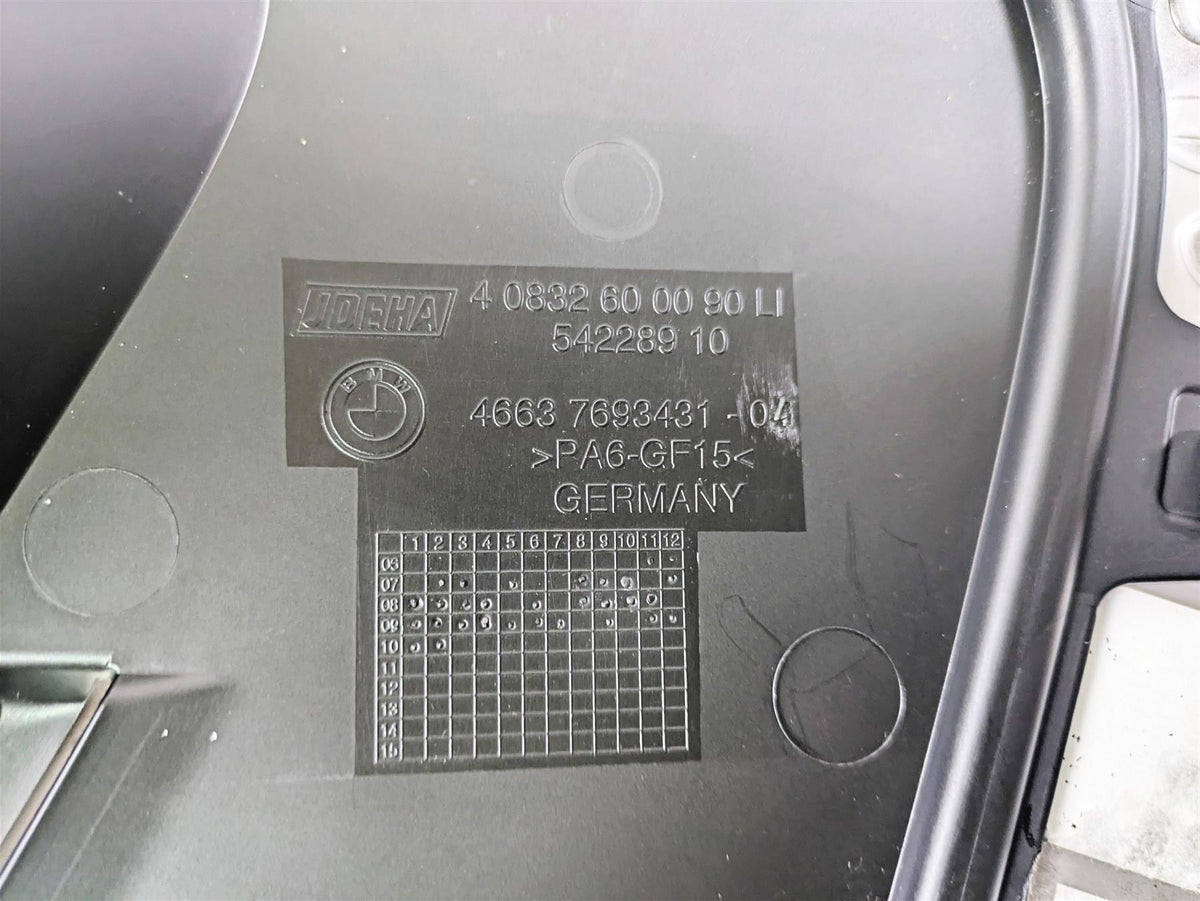 2010 BMW R1200GS K25 Tank Left Side Cover & Emblem 46637700875 46637700873 {{ shop.shopifyCountryName }} - Mototech271
